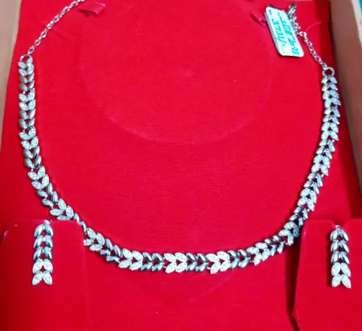 SL18 Necklace set